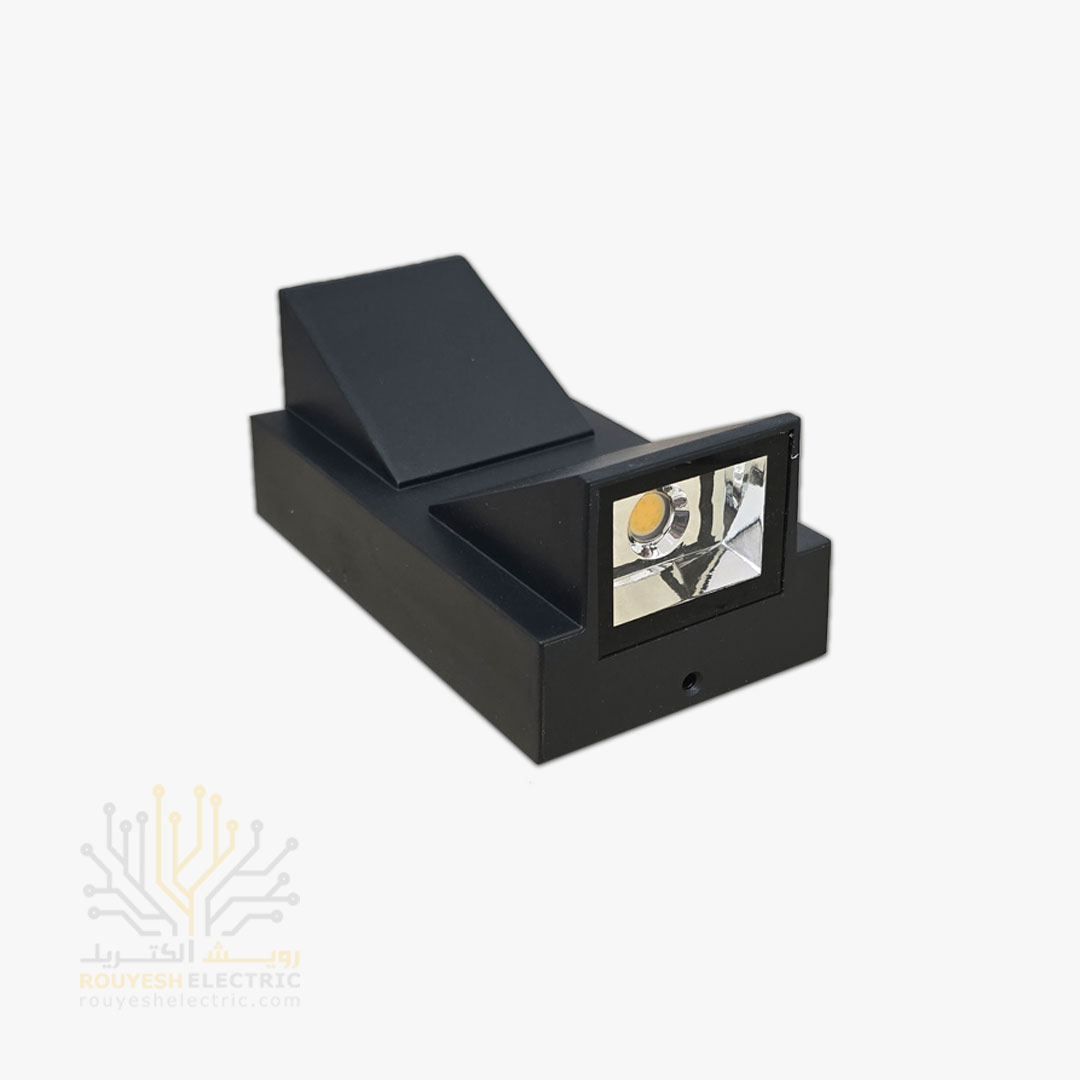 چراغ دیواری دکوراتیو 6 وات برند ایران مهر مدل کلبه ای دو طرفه کد ایران 50 بدنه مشکی نور آفتابی 6 ماه گارانتی