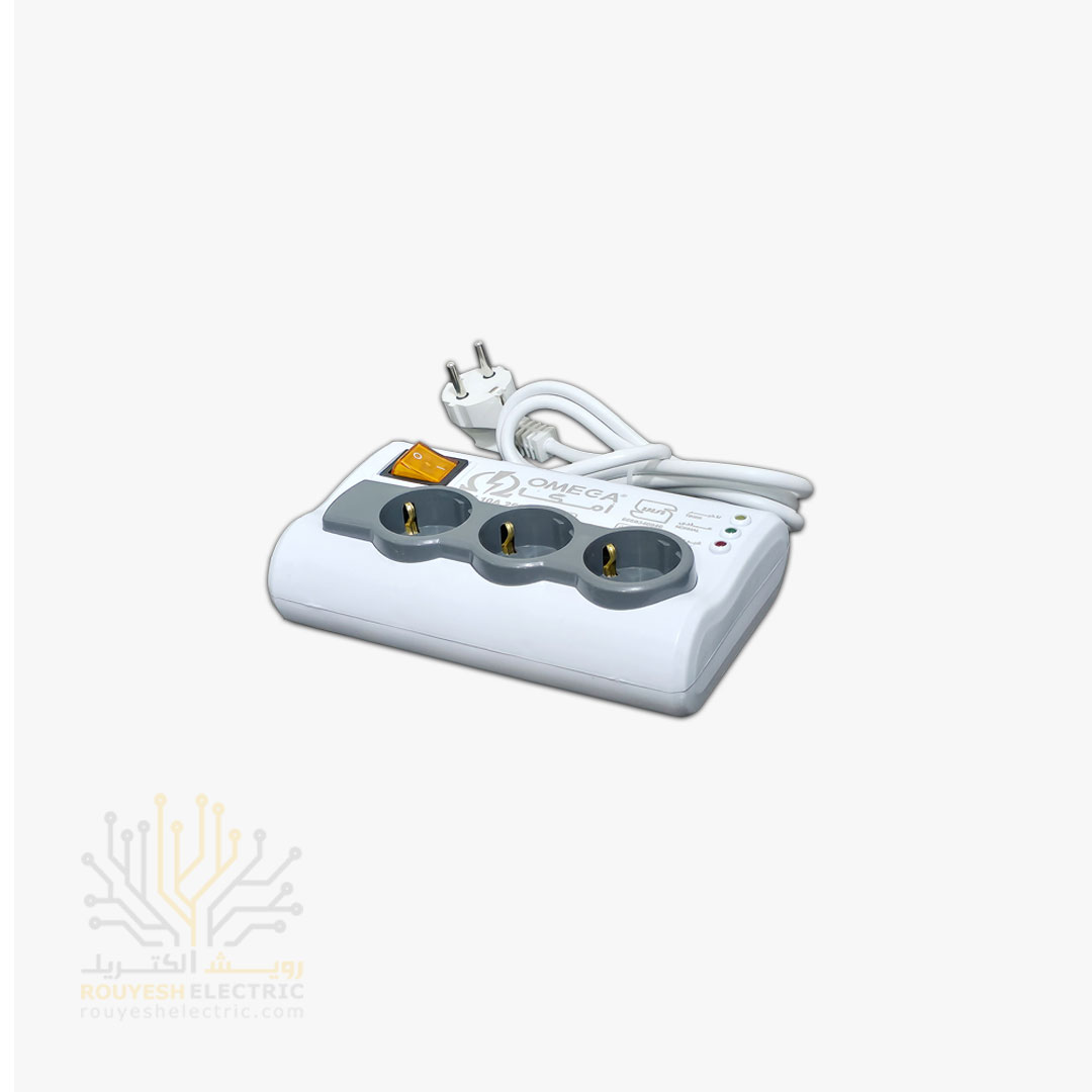 محافظ برق کامپیوتر سیار سه خانه برند امگا مدل p3000 استاندارد ارتدار کلید دار بدنه سفید آنالوگ 1/5 متری 