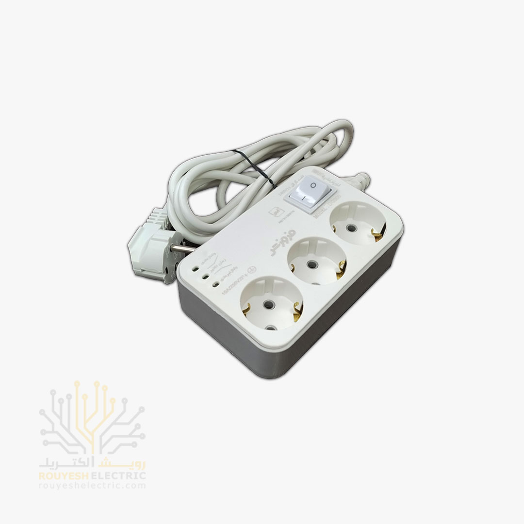 محافظ برق یخچال سیار سه خانه برند فروزش مدل DG300 استاندارد ارتدار کلید دار بدنه سفید دیجیتال 1/8 متری