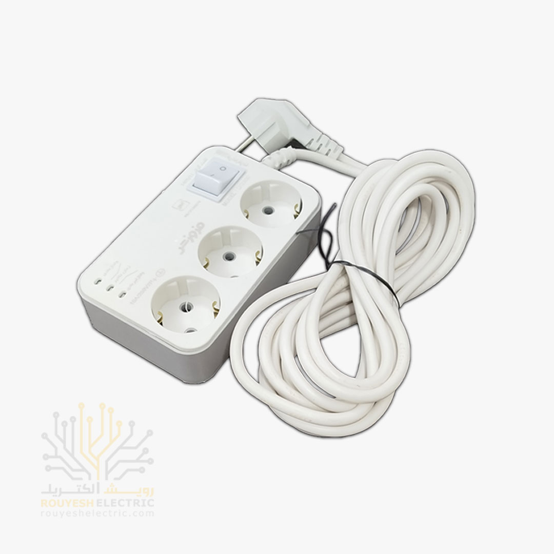 محافظ برق یخچال سیار سه خانه برند فروزش مدل DG300 استاندارد ارتدار کلید دار بدنه سفید دیجیتال 4/8 متری